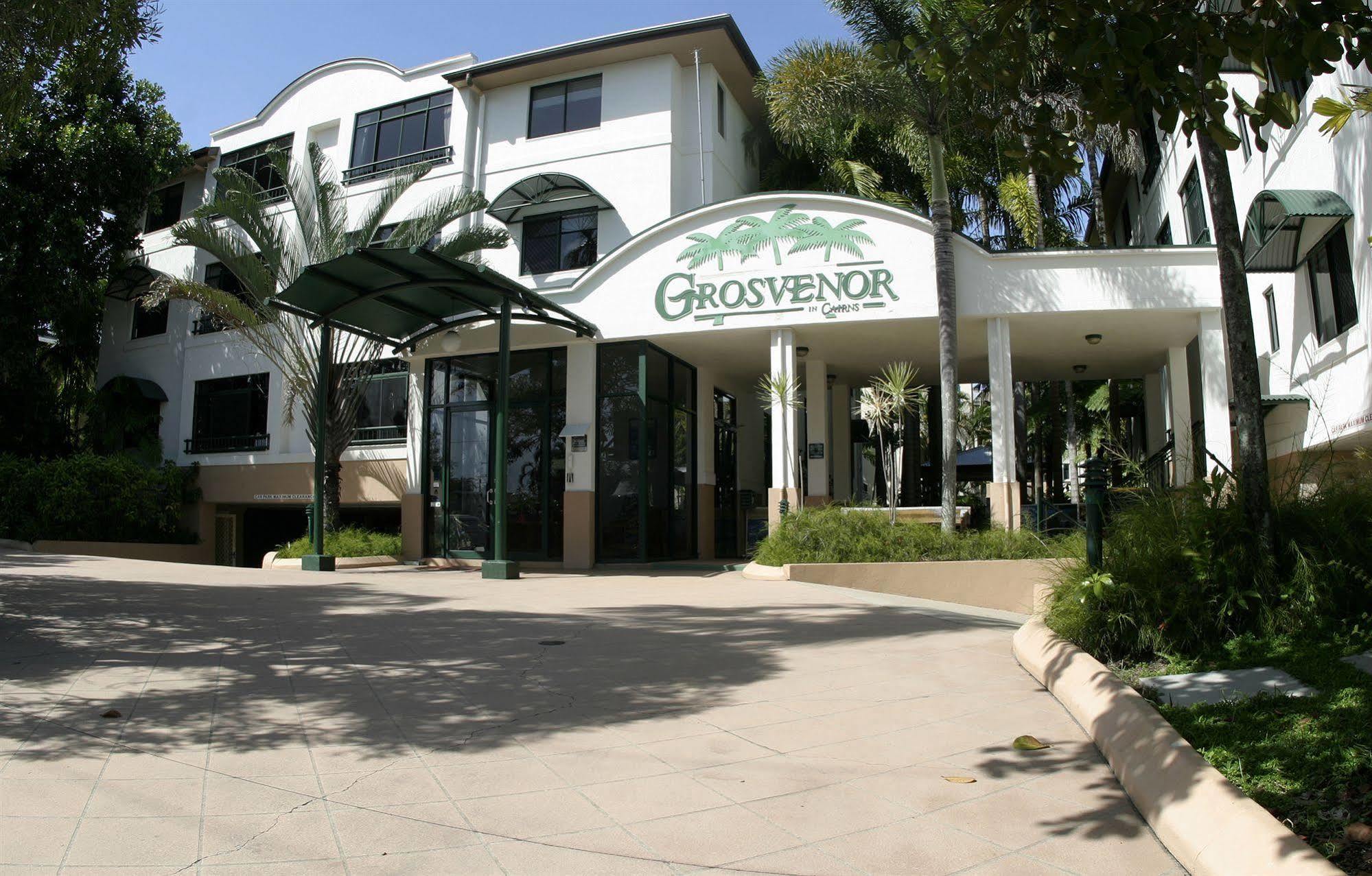 אפרטהוטל Grosvenor In קאירנס מראה חיצוני תמונה
